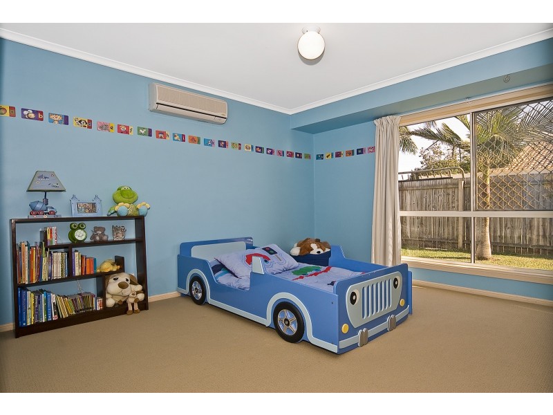 1 Sweetbrush Place, Mountain Creek QLD 4557