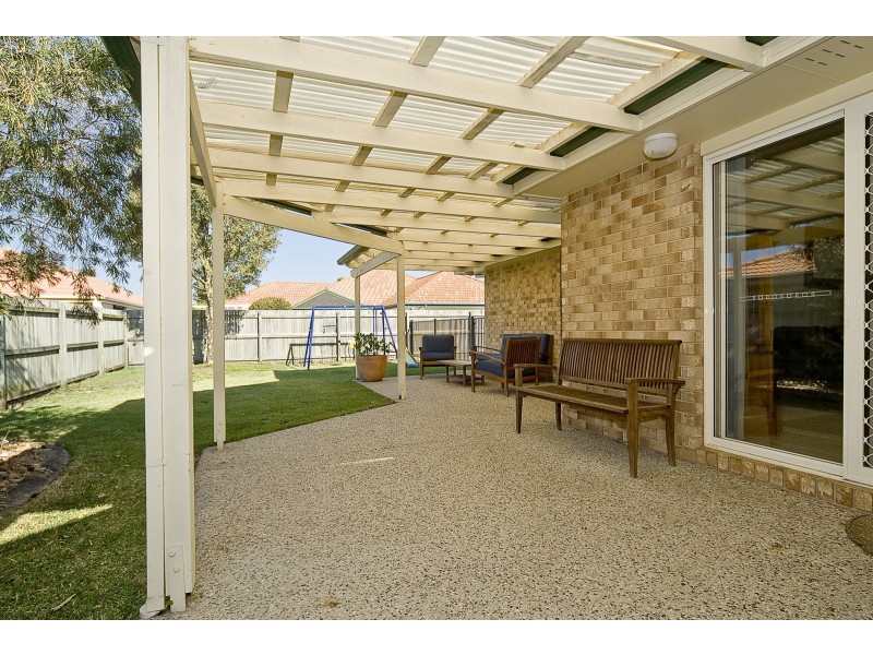 1 Sweetbrush Place, Mountain Creek QLD 4557