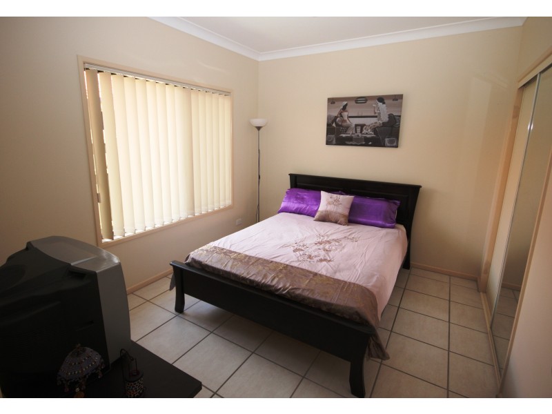 4 Picadilly La, Sippy Downs QLD 4556