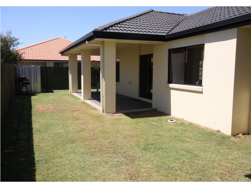 4 Picadilly La, Sippy Downs QLD 4556