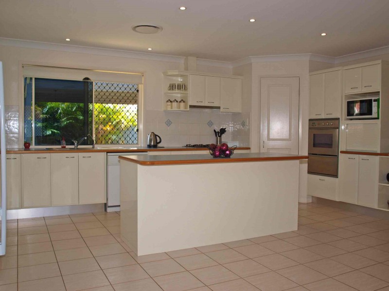 11 SERENA CLOSE, Buderim QLD 4556