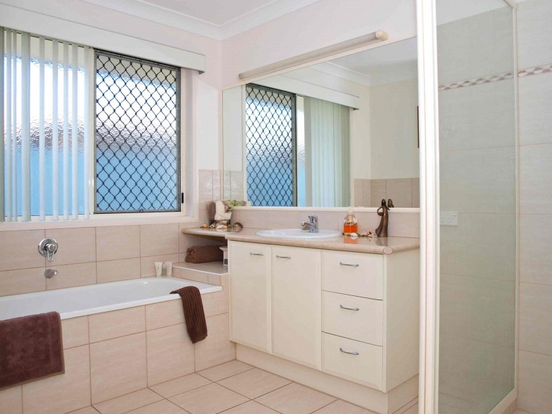 11 SERENA CLOSE, Buderim QLD 4556