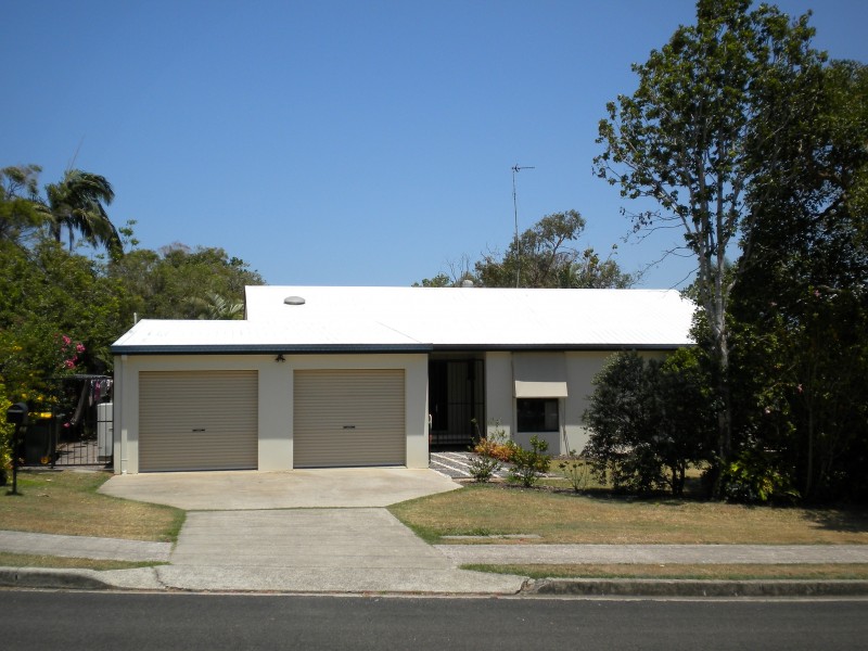 35 BRENTWOOD AVE, Mooloolaba QLD 4557