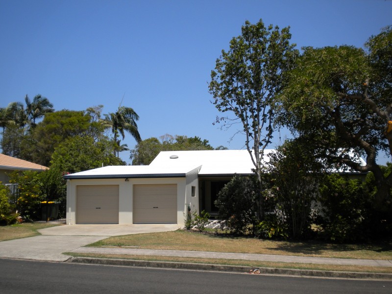 35 BRENTWOOD AVE, Mooloolaba QLD 4557