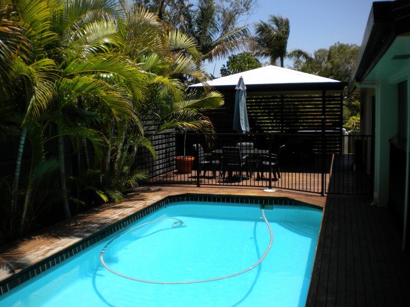 35 BRENTWOOD AVE, Mooloolaba QLD 4557