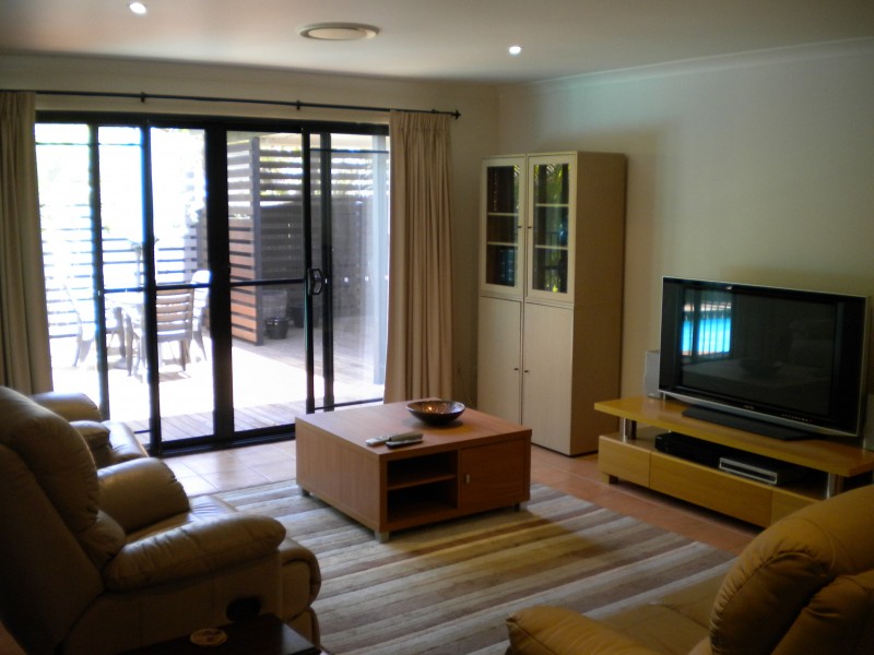 35 BRENTWOOD AVE, Mooloolaba QLD 4557