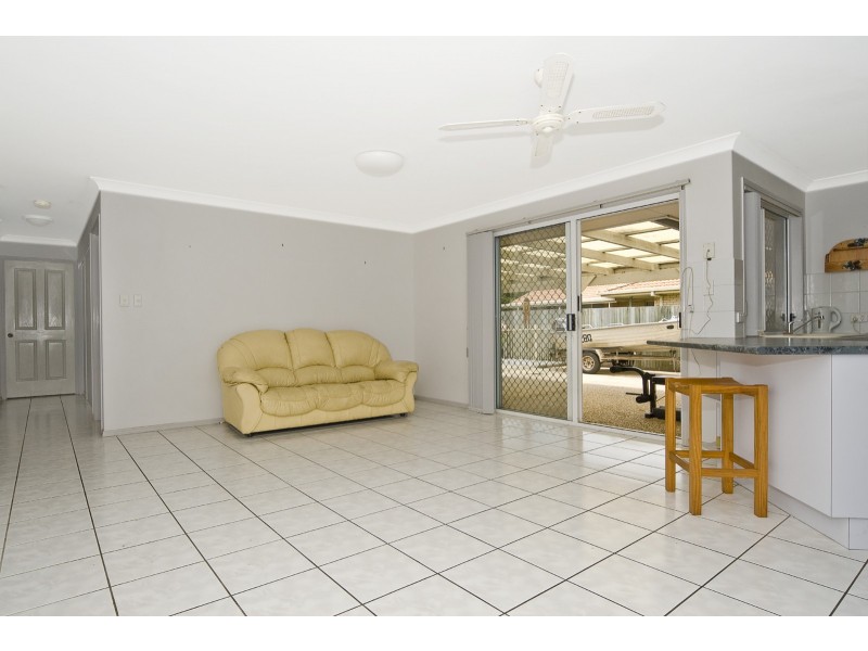 6 Mountain Ash Drive, Mountain Creek QLD 4557