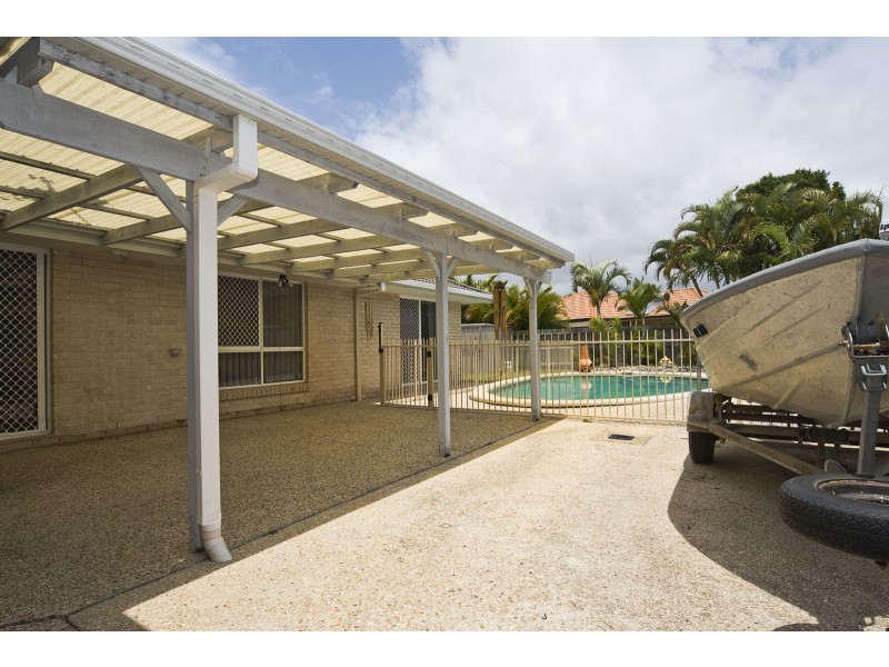 6 Mountain Ash Drive, Mountain Creek QLD 4557