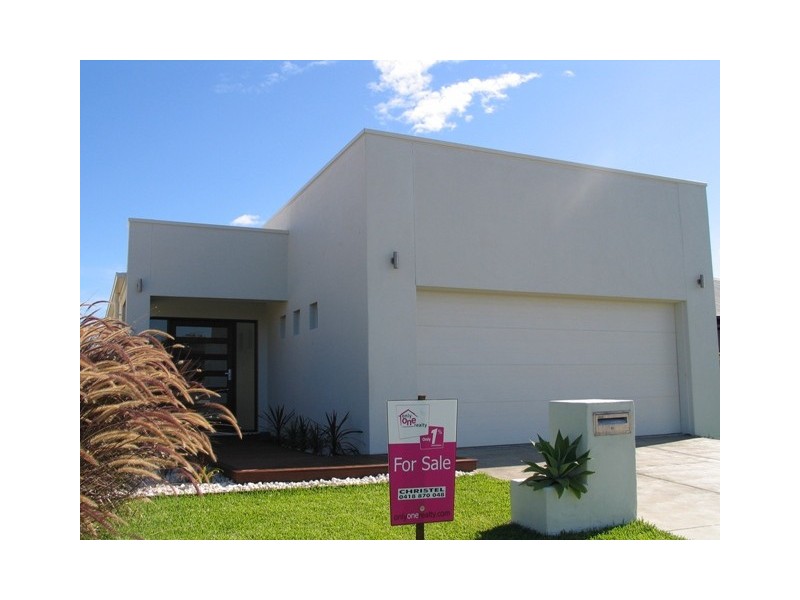 26 Huntley Pl, Caloundra QLD 4551