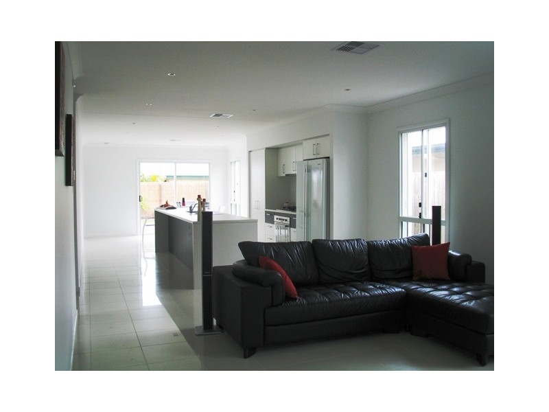 26 Huntley Pl, Caloundra QLD 4551