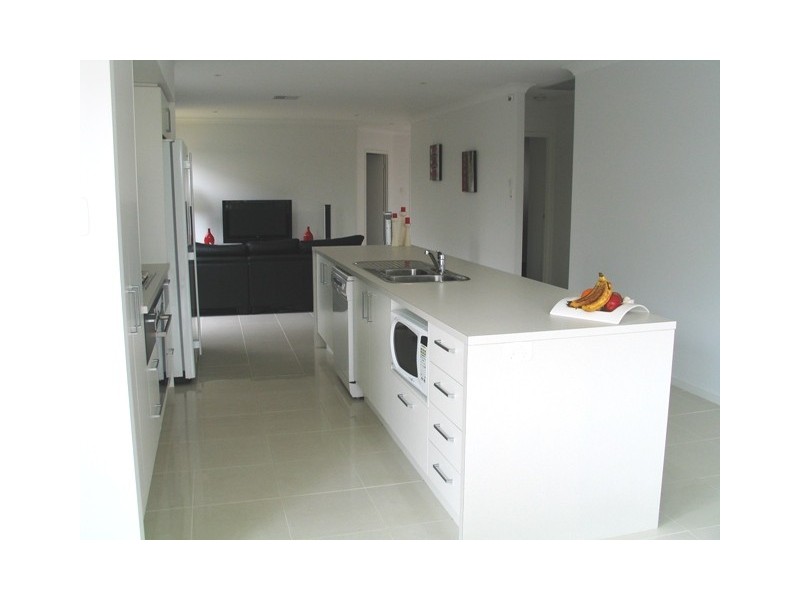 26 Huntley Pl, Caloundra QLD 4551