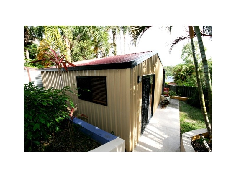 18 Pakenham st, Caloundra QLD 4551