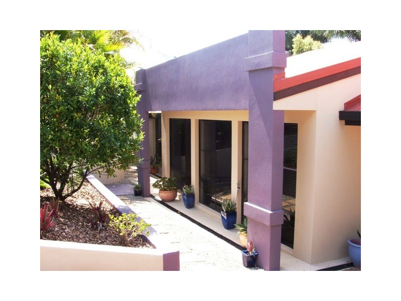 18 Pakenham st, Caloundra QLD 4551