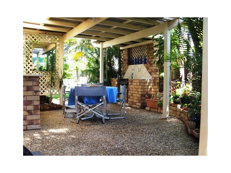 67 LAPOINYA CR, Warana QLD 4575