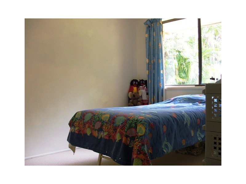 67 LAPOINYA CR, Warana QLD 4575