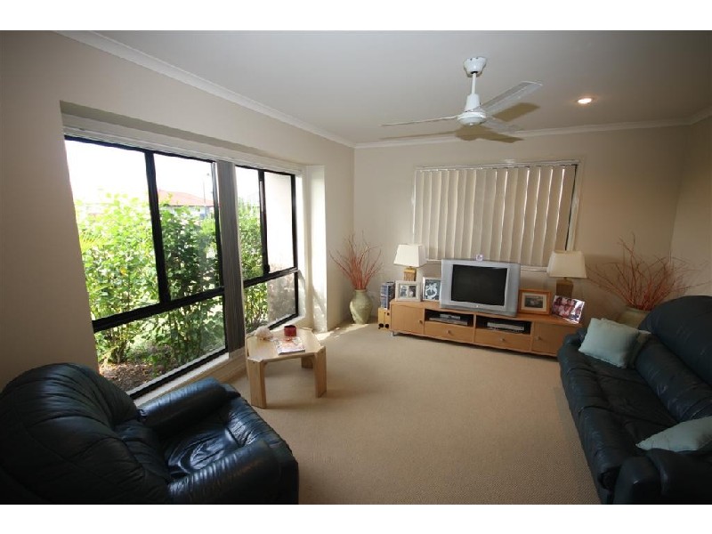 6 Morrison St, Sippy Downs QLD 4556