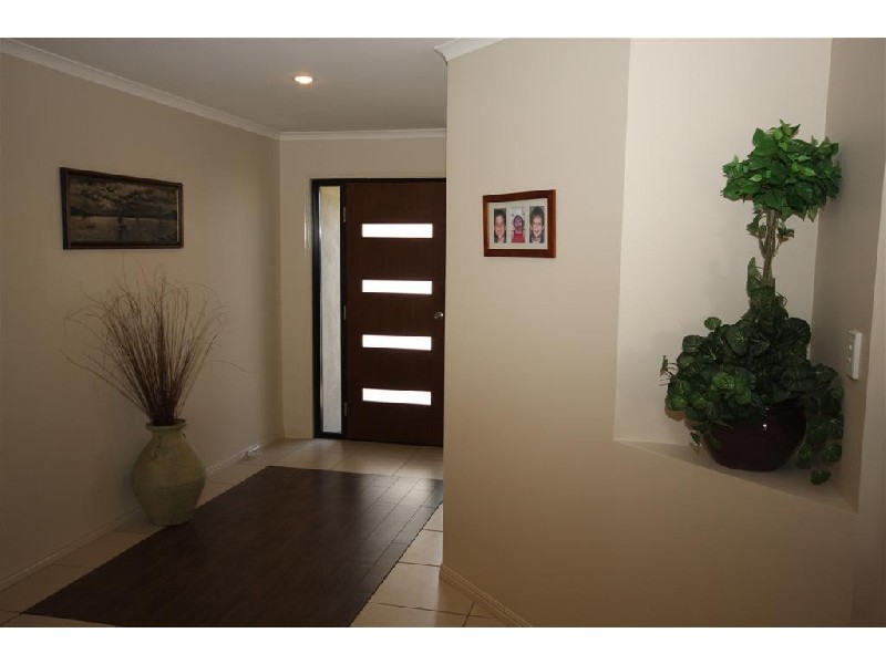 6 Morrison St, Sippy Downs QLD 4556
