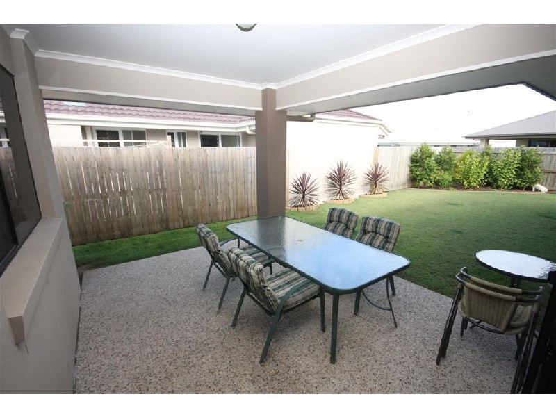 6 Morrison St, Sippy Downs QLD 4556