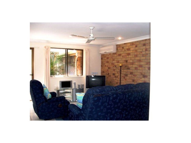 67 Lapoinya Crescent, Warana QLD 4575