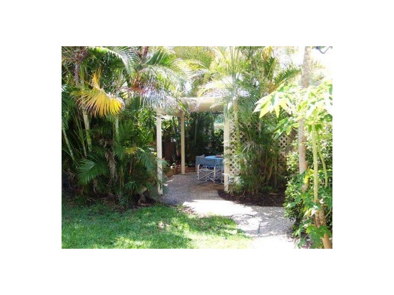 67 Lapoinya Crescent, Warana QLD 4575