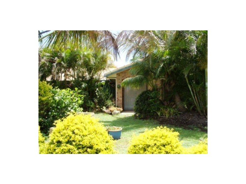 67 Lapoinya Crescent, Warana QLD 4575