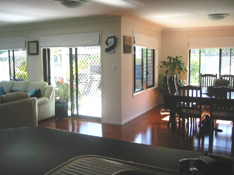 42 Gallery Pl, Caloundra QLD 4551