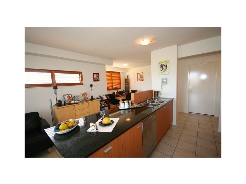 623 ALEXANDRA PDE, Alexandra Headland QLD 4572