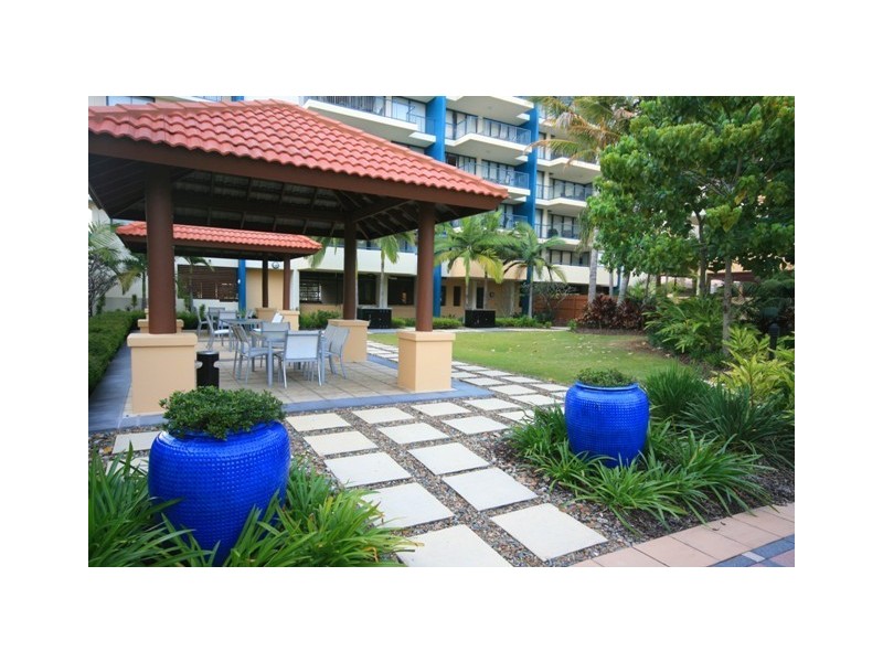 623 ALEXANDRA PDE, Alexandra Headland QLD 4572