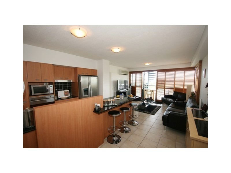 623 ALEXANDRA PDE, Alexandra Headland QLD 4572