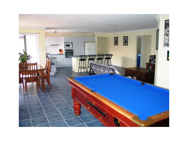8 Kwila Pl, Caloundra QLD 4551