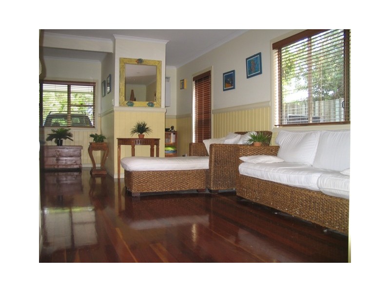 22 Edmund St, Caloundra QLD 4551