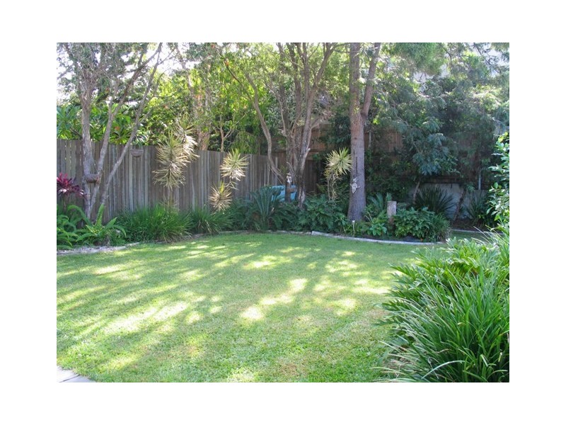 22 Edmund St, Caloundra QLD 4551