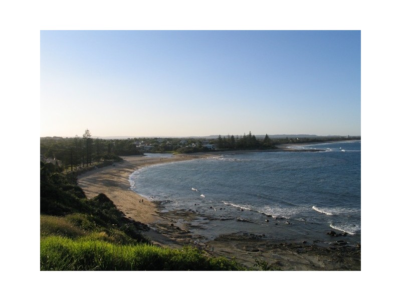 22 Edmund St, Caloundra QLD 4551