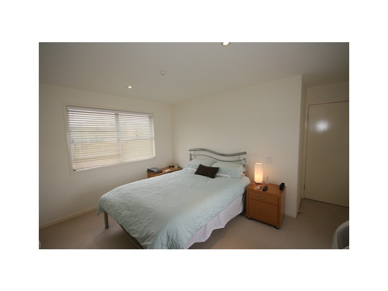 2 Dominica Place, Kawana Island QLD 4575