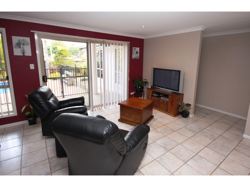 2 Setonhall Crt, Sippy Downs QLD 4556