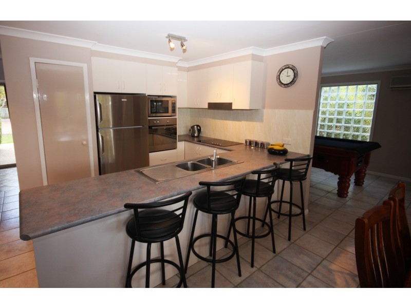 2 Setonhall Crt, Sippy Downs QLD 4556