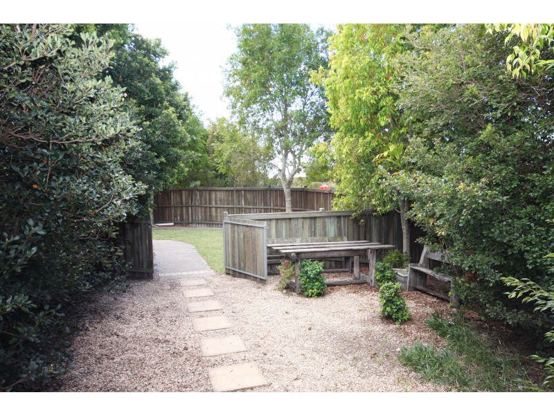 2 Setonhall Crt, Sippy Downs QLD 4556