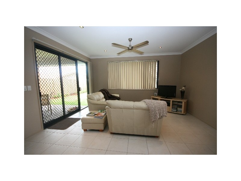 7 Donnelly Pl, Caloundra QLD 4551
