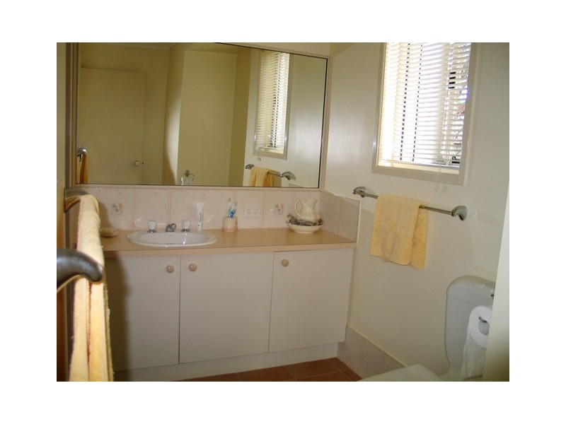 2 Sanctuary Pl, Caloundra QLD 4551