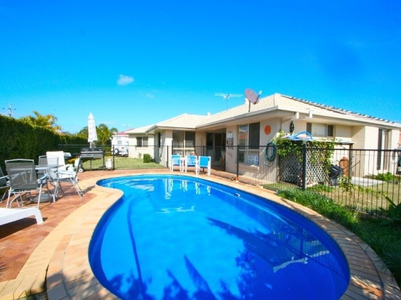 22 Finnegan st, Rothwell QLD 4022