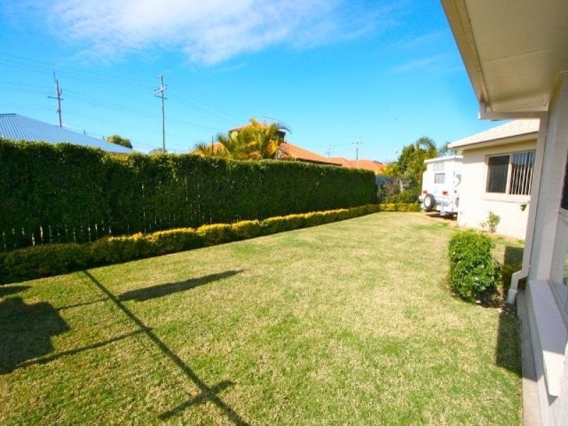 22 Finnegan st, Rothwell QLD 4022