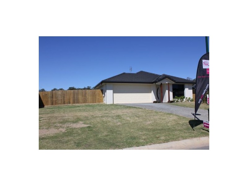 13 Maidenhair DR, Beerwah QLD 4519