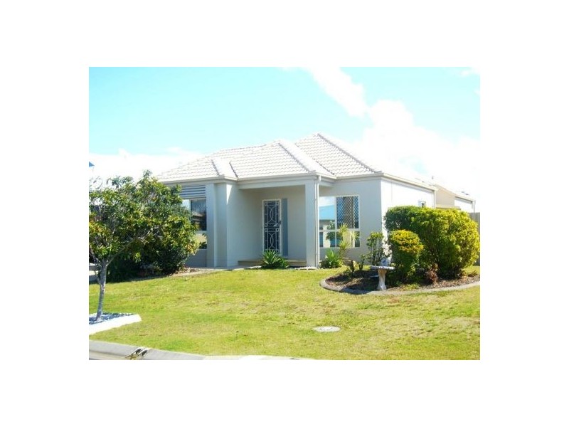 24 Bonaire CT, Kawana Island QLD 4575