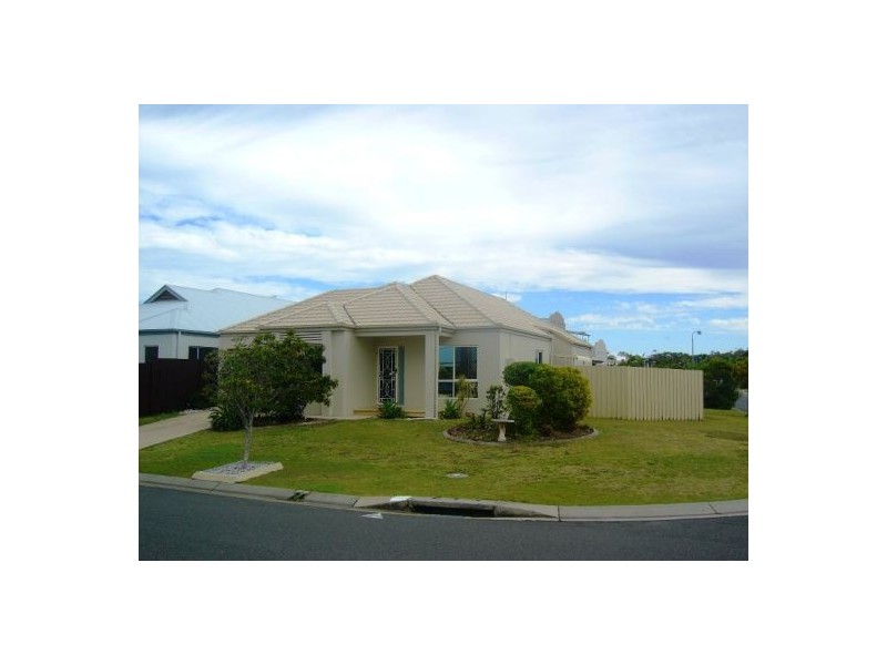 24 Bonaire CT, Kawana Island QLD 4575