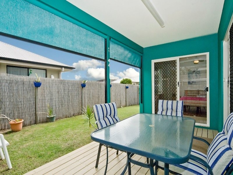 24 Bonaire CT, Kawana Island QLD 4575