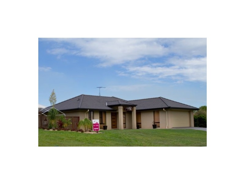 15 Smerdon WAY, Glass House Mountains QLD 4518