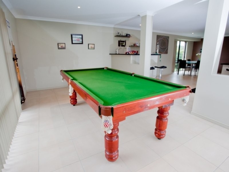 15 Smerdon WAY, Glass House Mountains QLD 4518