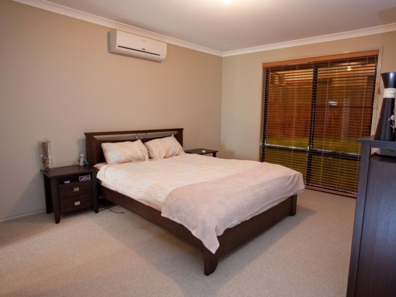 15 Smerdon WAY, Glass House Mountains QLD 4518