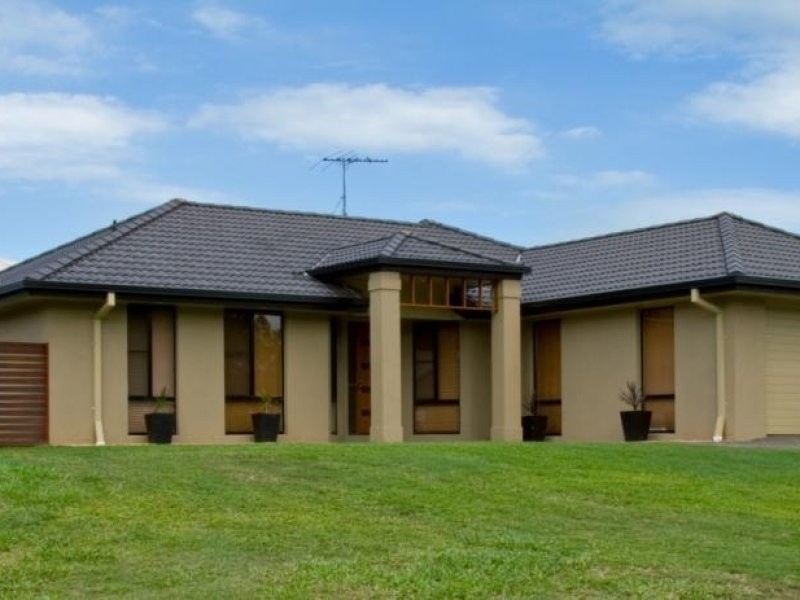 15 Smerdon WAY, Glass House Mountains QLD 4518