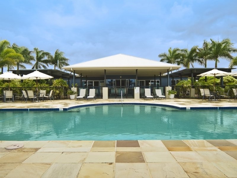 2 Grand Parade, Kawana Island QLD 4575